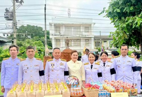 ร่วมพิธีวันนวมินทรมหาราช พระบาทสมเด็จพระบรมชนกาธิเบศร มหาภูมิพลอดุลยเดชมหาราช บรมนาถบพิตร